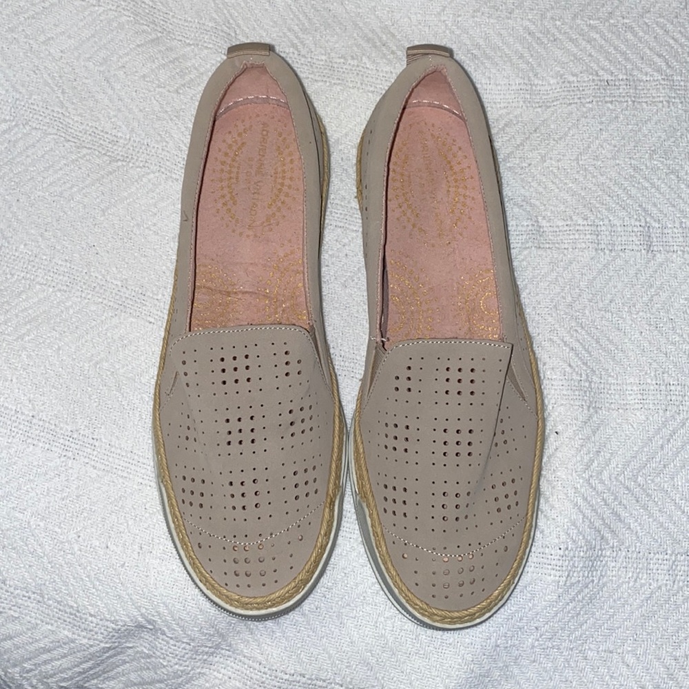Adrienne Vittadini slip on shoes